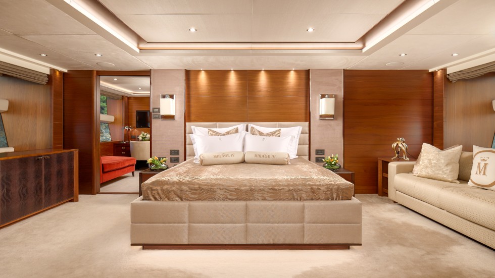 Princess V40 - Boatscribe.com