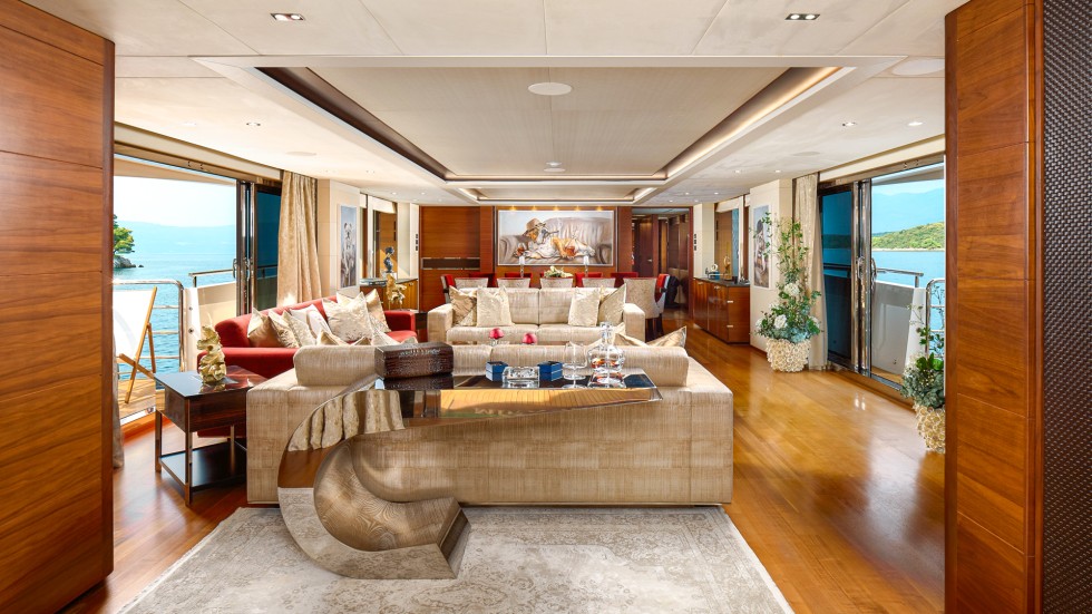 Princess V40 - Boatscribe.com