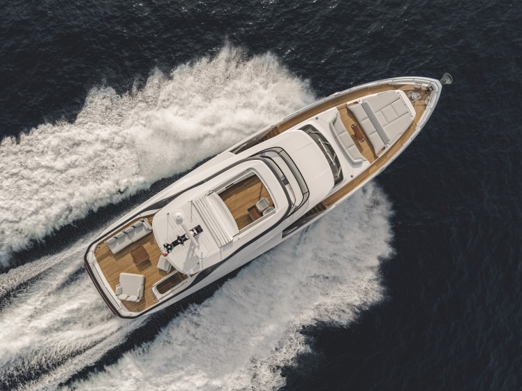 Azimut Grande 26 - Boatscribe.com