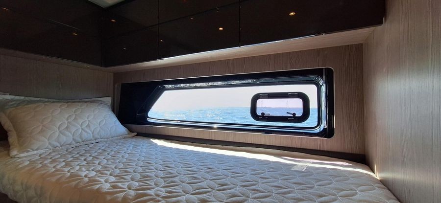 Azimut Atlantis 45 - Boatscribe.com