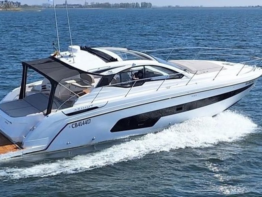 Azimut Atlantis 45 - Boatscribe.com