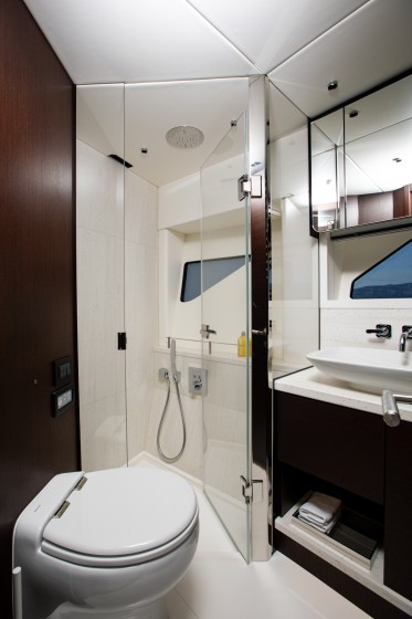Sunseeker 65 - Boatscribe.com