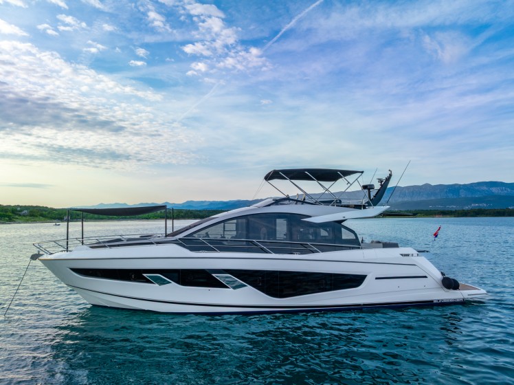 Sunseeker 65 - Boatscribe.com