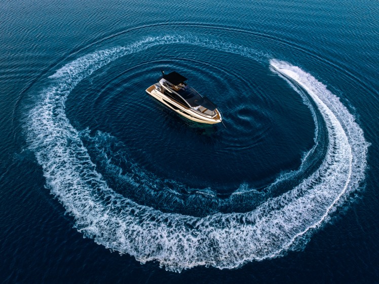 Sunseeker 65 - Boatscribe.com
