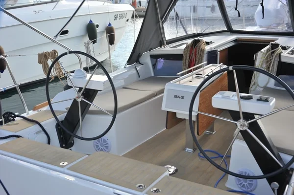 Dufour 360 GL - Boatscribe.com