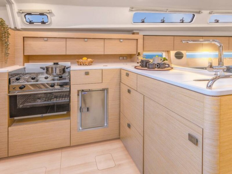 Hanse 410 - Boatscribe.com