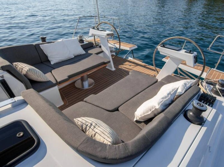 Hanse 410 - Boatscribe.com