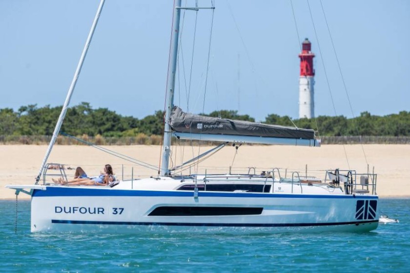 Dufour 37 - Boatscribe.com