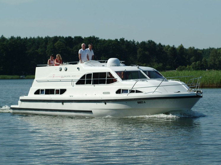Europa 400 - Boatscribe.com