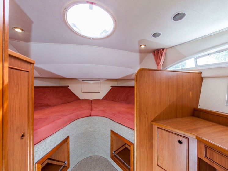 Europa 400 - Boatscribe.com