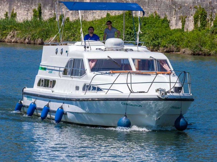 Europa 400 - Boatscribe.com