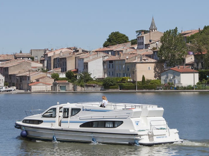 Le Boat Magnifique - Boatscribe.com