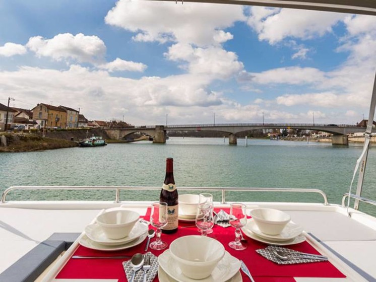 Le Boat Horizon 1 - Boatscribe.com