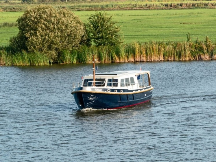 Barkas 1100 - Boatscribe.com