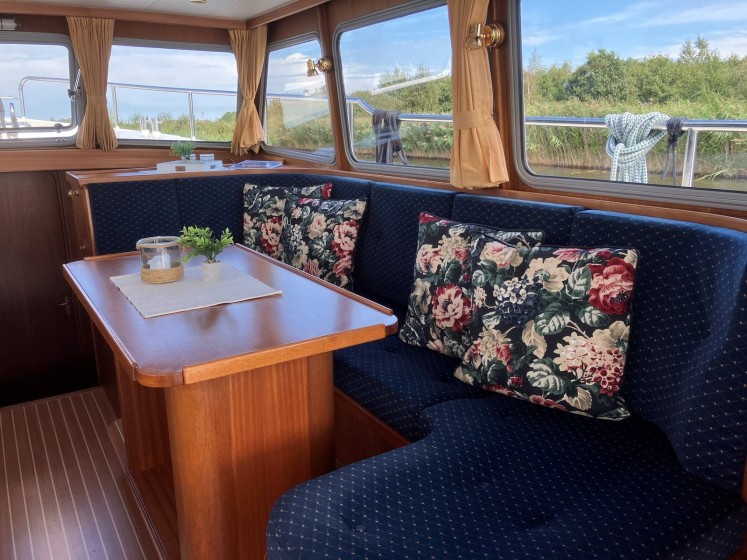 Barkas 1100 - Boatscribe.com