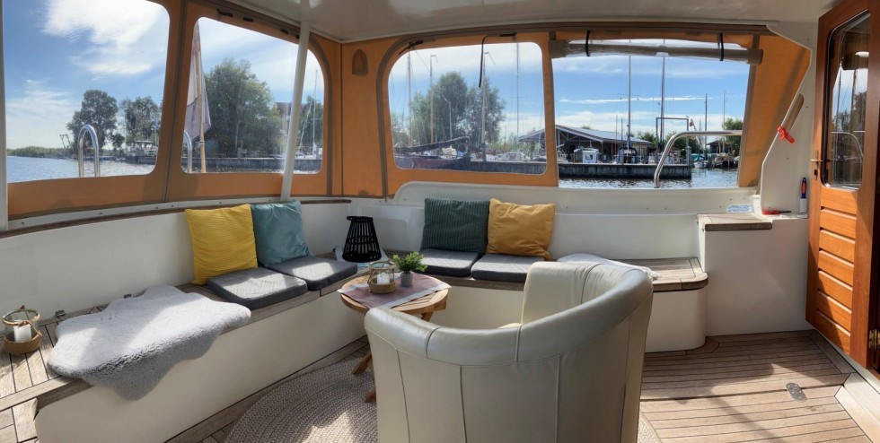 Barkas 1100 - Boatscribe.com