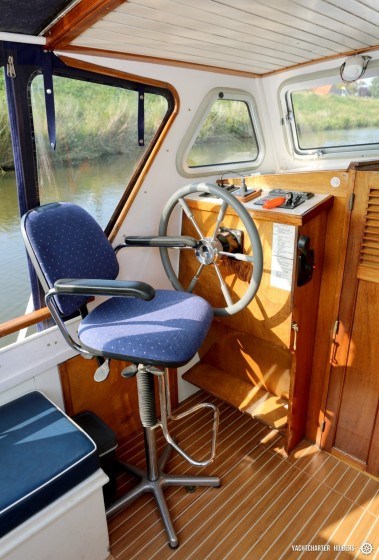 Courtevenne 830 - Boatscribe.com