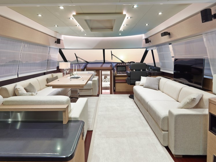 Prestige 620 - Boatscribe.com