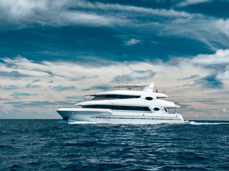 Luxury Motor Yacht - Boatscribe.com