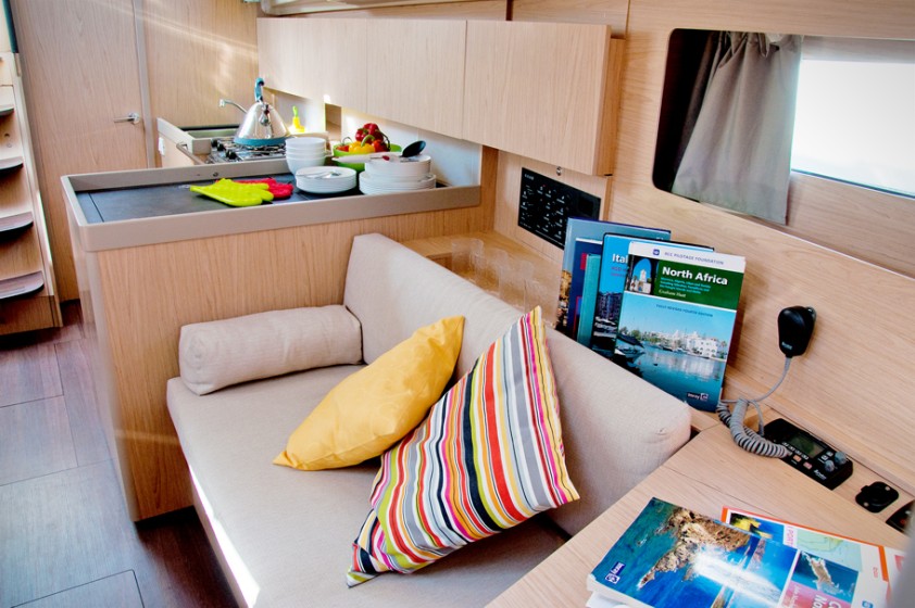 Oceanis 41.1 - Boatscribe.com