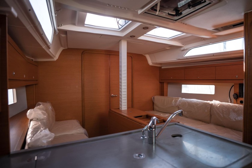 Dufour 37 - Boatscribe.com