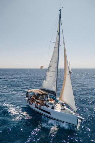 Dufour 37 - Boatscribe.com