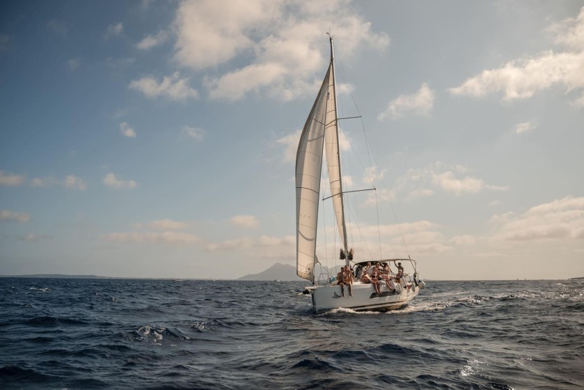 Dufour 37 - Boatscribe.com