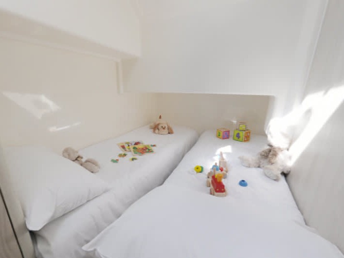 Le Boat Horizon 2 - Boatscribe.com