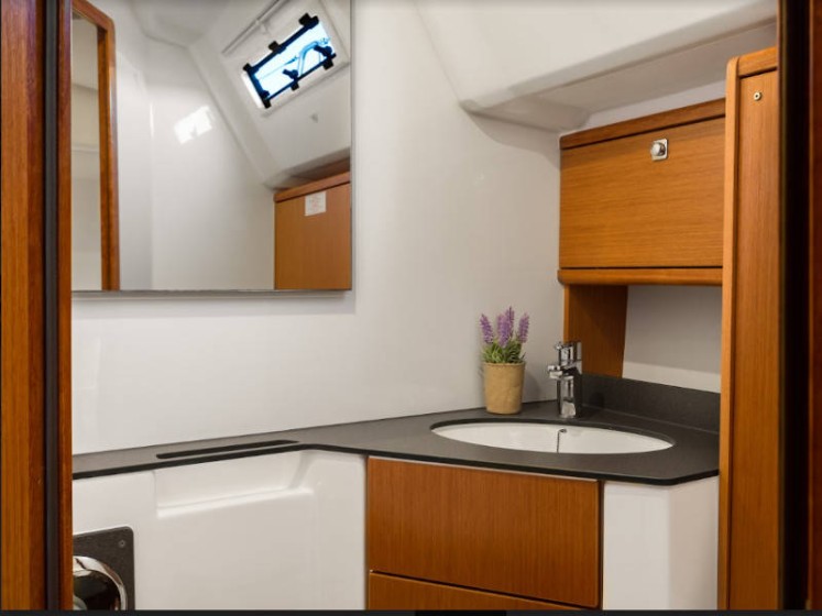 Bavaria 46 Cruiser - Boatscribe.com