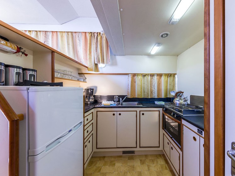 Europa 400 - Boatscribe.com