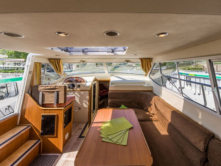 Europa 400 - Boatscribe.com