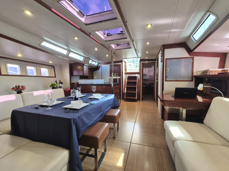 Hanse 630e - Boatscribe.com