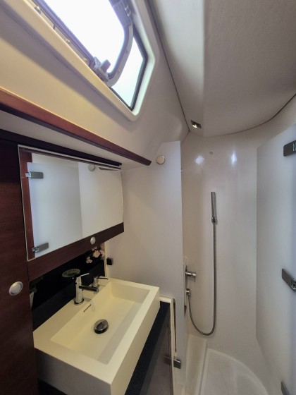 Hanse 630e - Boatscribe.com