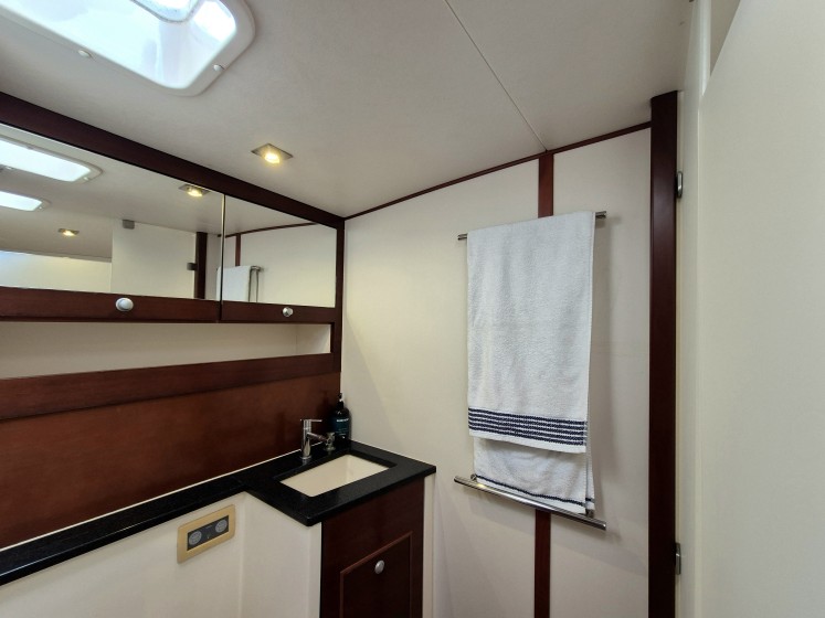 Hanse 630e - Boatscribe.com