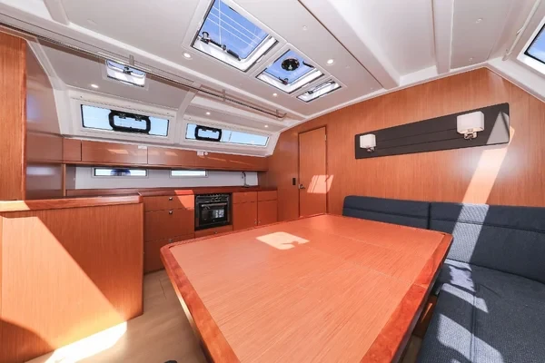 Bavaria 46 Cruiser - Boatscribe.com