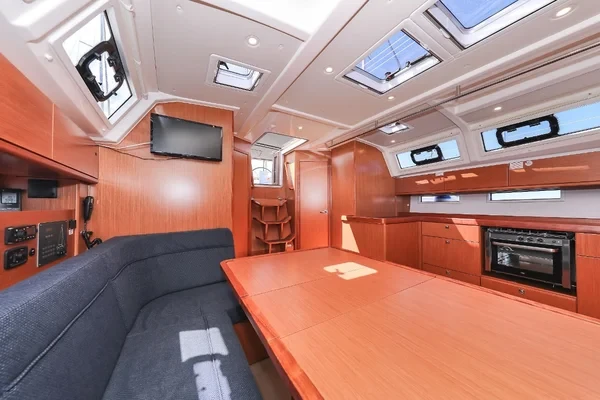 Bavaria 46 Cruiser - Boatscribe.com