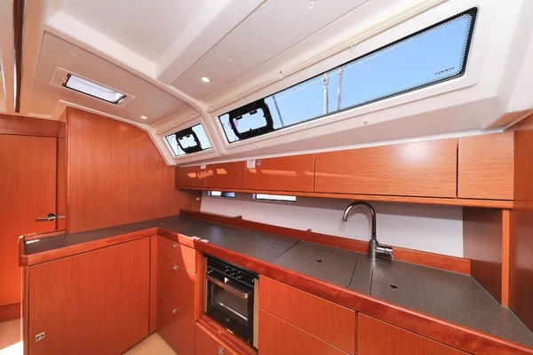 Bavaria 46 Cruiser - Boatscribe.com