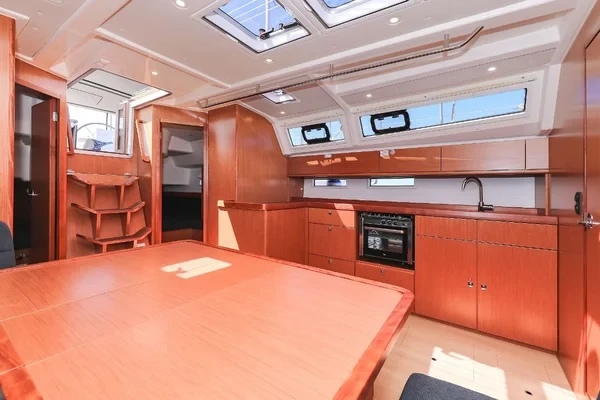 Bavaria 46 Cruiser - Boatscribe.com