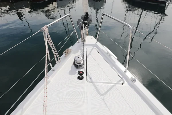 Oceanis 41.1 - Boatscribe.com