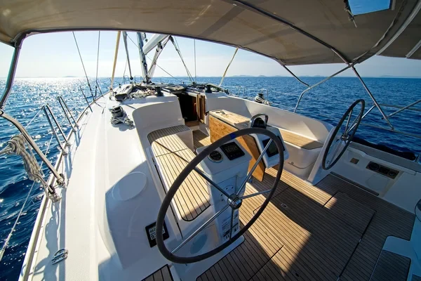 Bavaria 46 Cruiser - Boatscribe.com