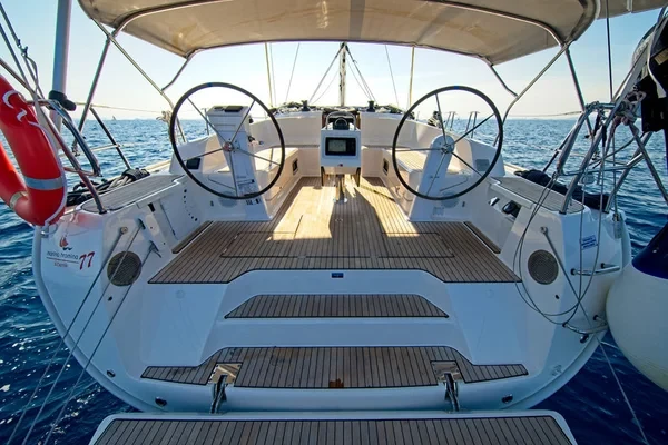 Bavaria 46 Cruiser - Boatscribe.com