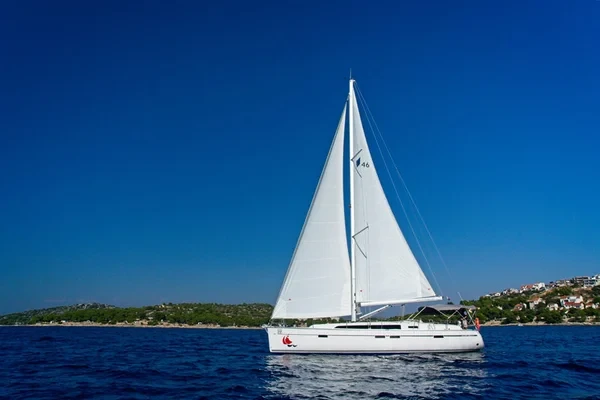 Bavaria 46 Cruiser - Boatscribe.com