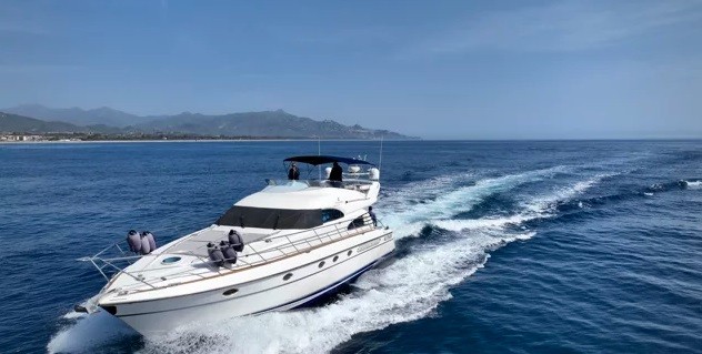 Fairline Squadron 55 - Boatscribe.com