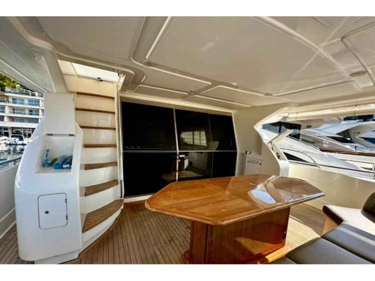 Ferretti 730 - Boatscribe.com