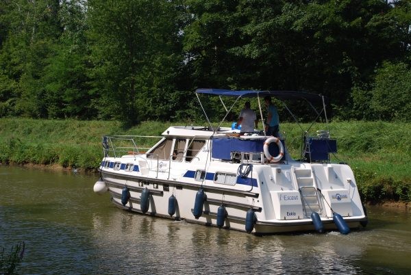 Tarpon 37 - Boatscribe.com