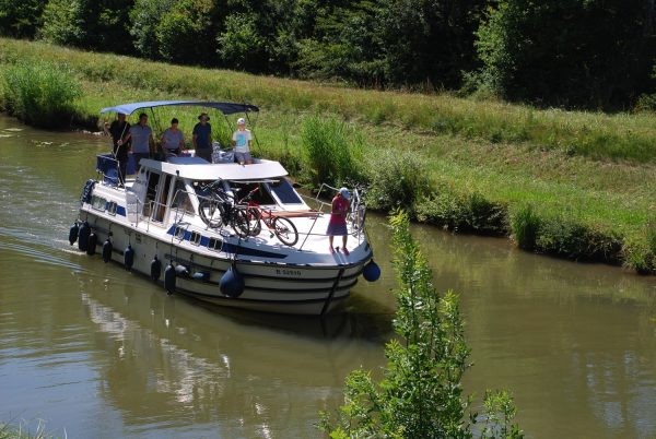 Tarpon 37 - Boatscribe.com