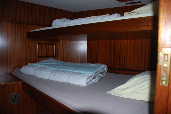 Linssen Dutch Sturdy 320 - Boatscribe.com