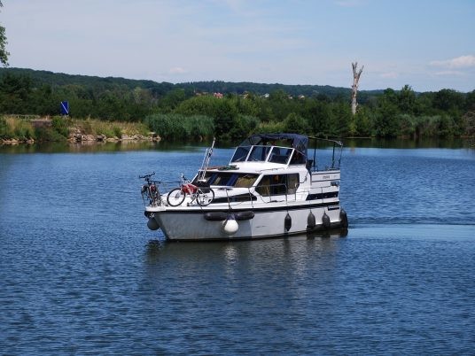 Gruno 38 Classic - Boatscribe.com