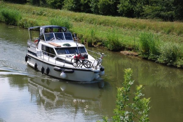 Gruno 38 Classic - Boatscribe.com