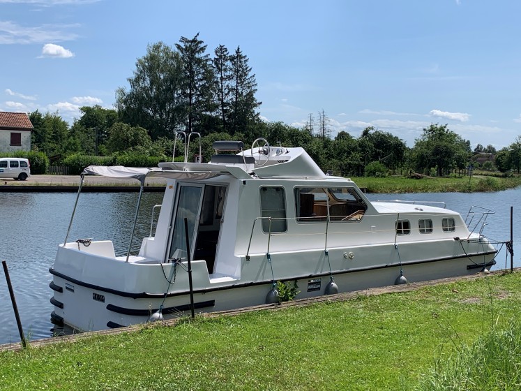 Triton 1050 - Boatscribe.com